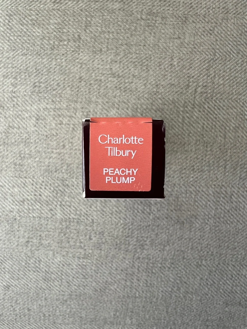 Charlotte Tilbury Collagen Lip Bath Gloss- Peachy Plump